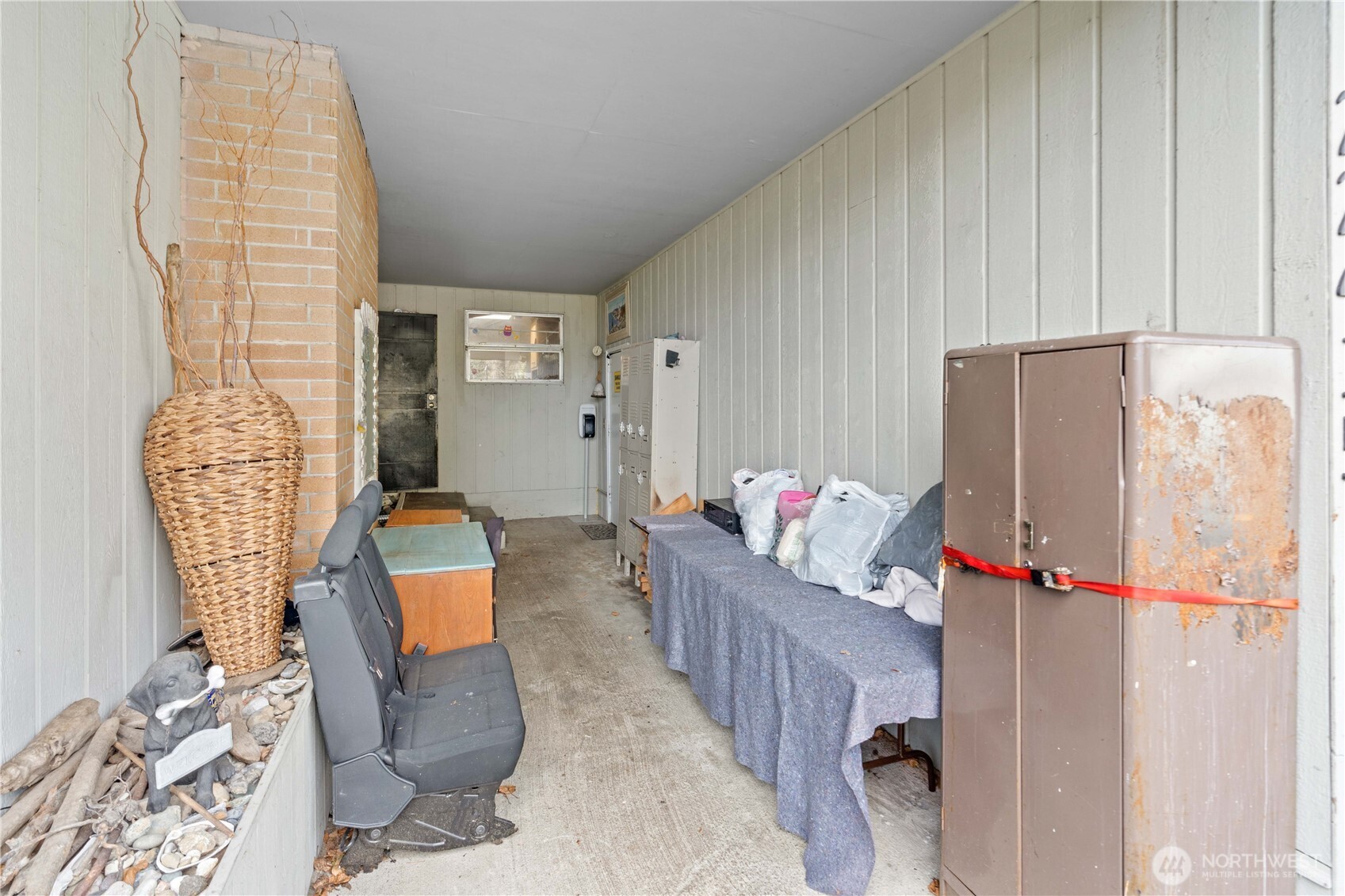 22415 Military Road S, SeaTac, WA 98198