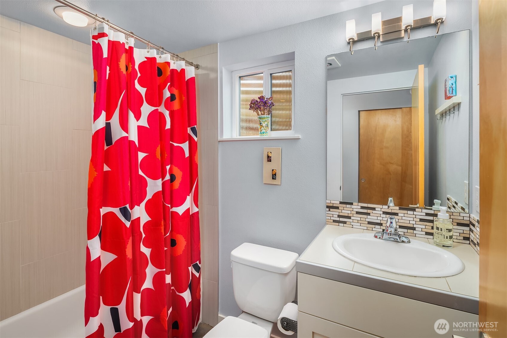 3010 NE 55th Street , Seattle, WA 98105