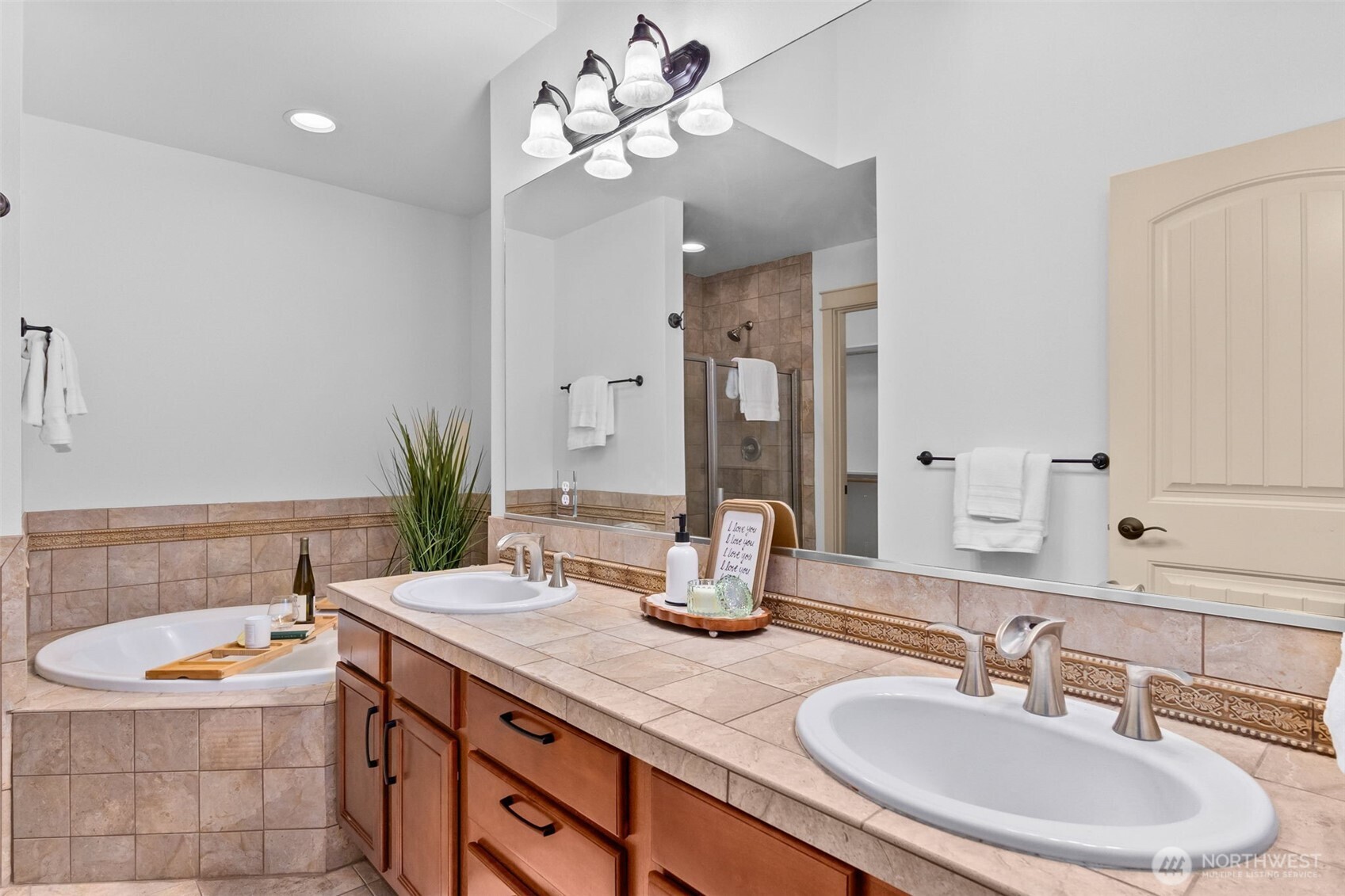 4244 90th Way SE, Olympia, WA 98501