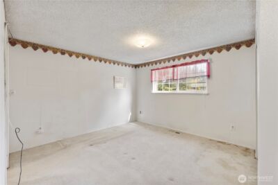 10730 Rampart Drive E, Puyallup, WA 98374 - Photo 19