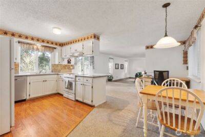 10730 Rampart Drive E, Puyallup, WA 98374 - Photo 6