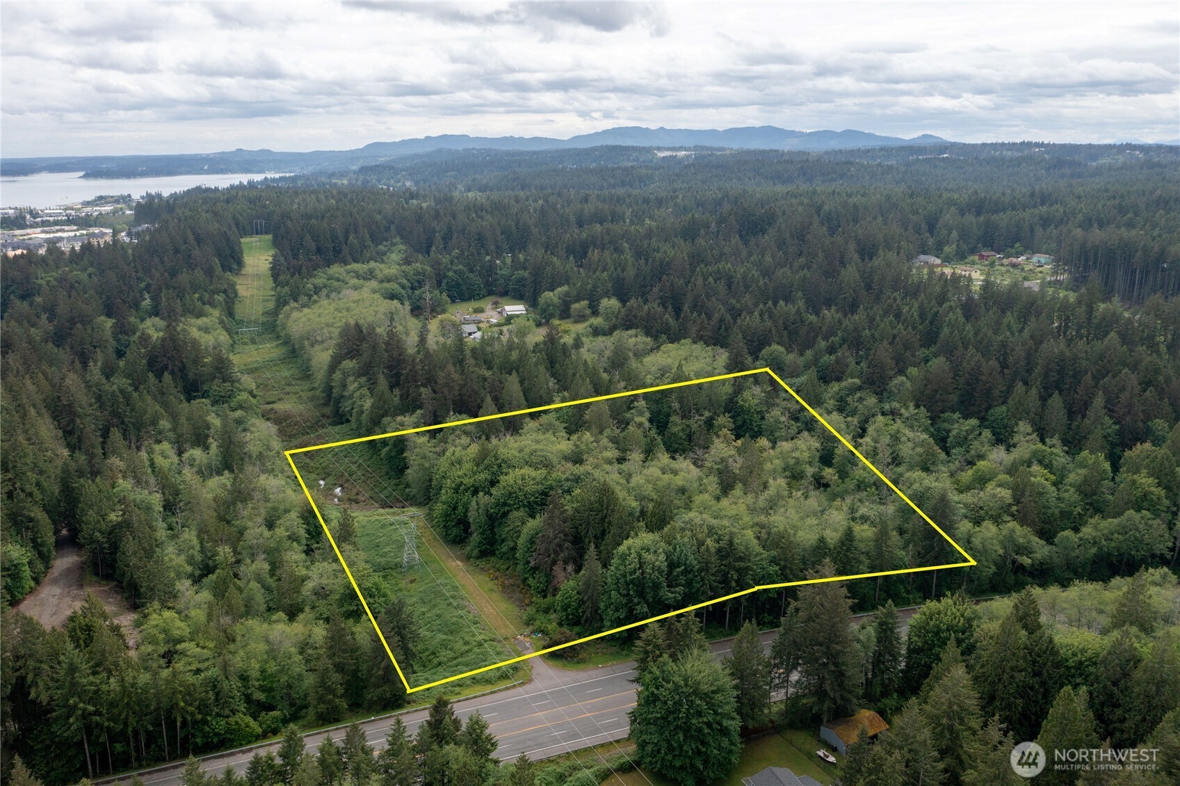 3761 NW Trigger Avenue NE, Silverdale, WA 98383