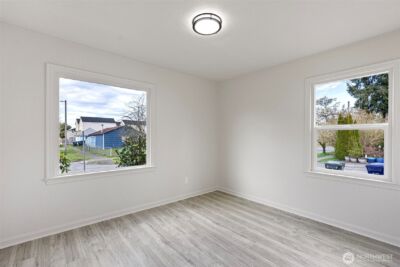 2414 S 8th Street , Tacoma, WA 98405 - Photo 14