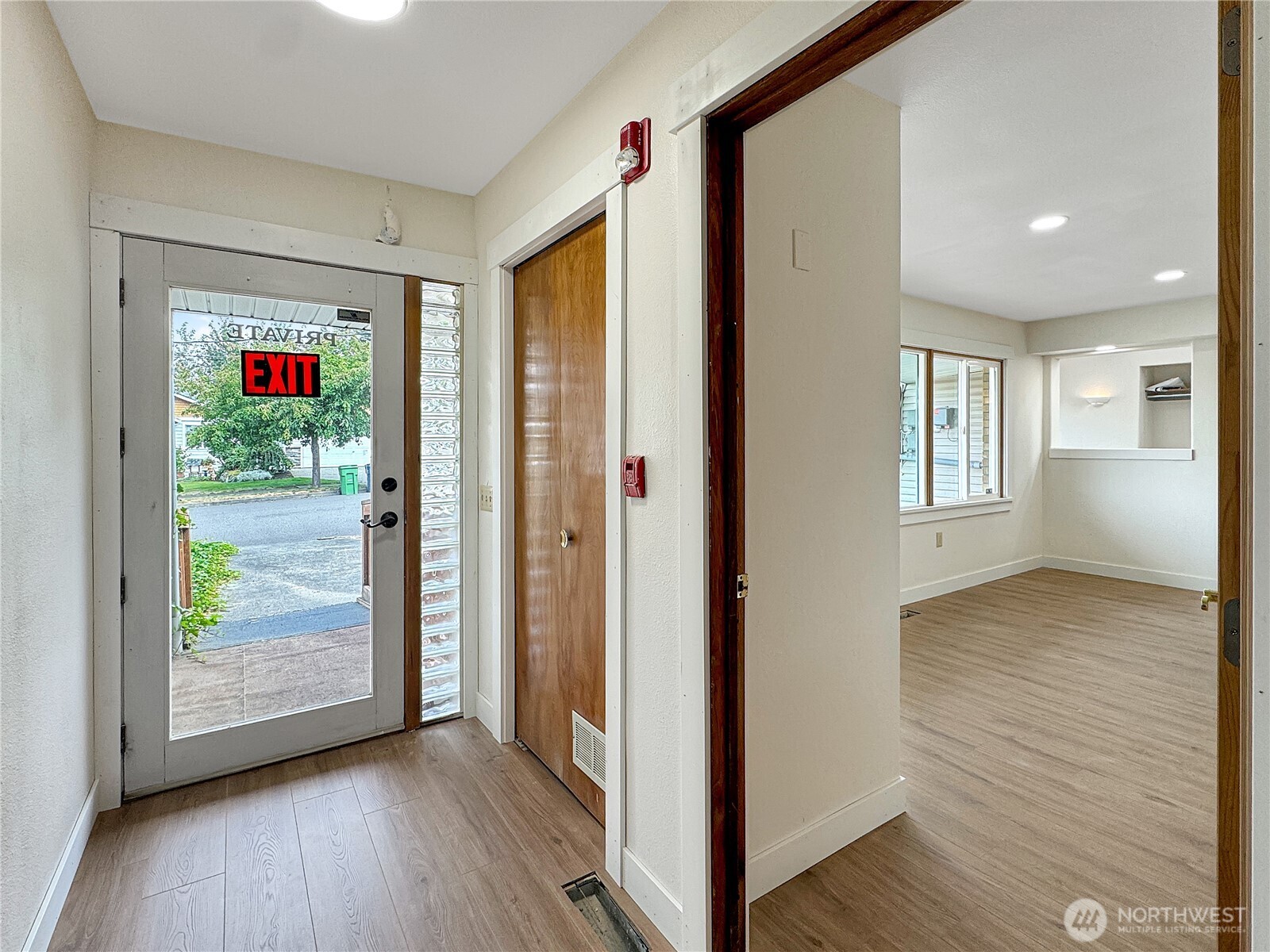 902 E Maple Street , Arlington, WA 98223