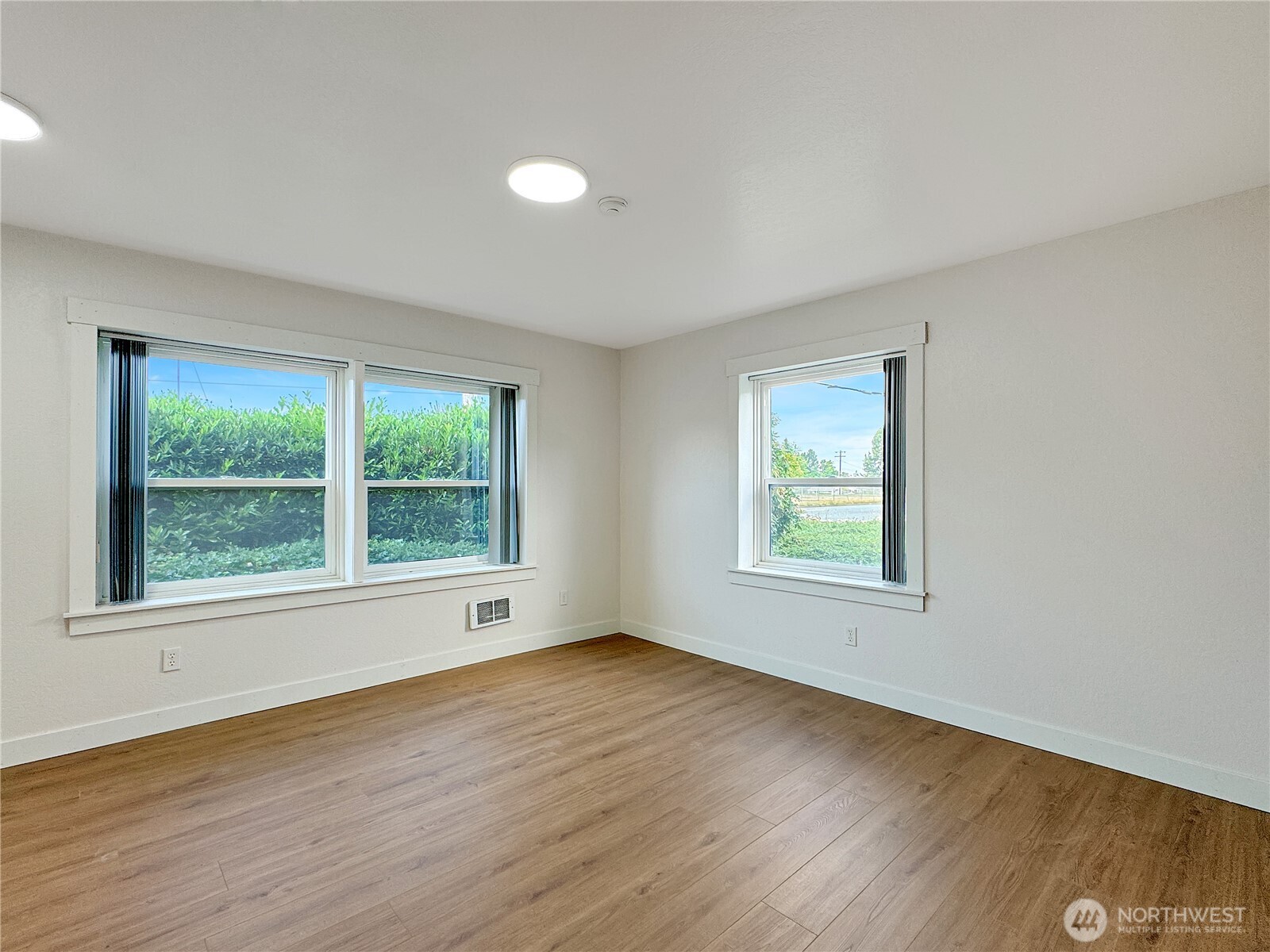 902 E Maple Street , Arlington, WA 98223