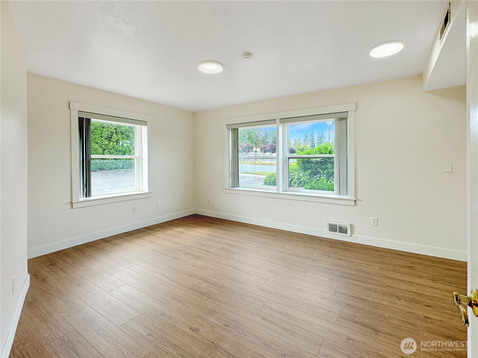 902 E Maple Street , Arlington, WA 98223