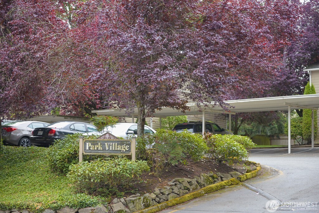 20032 66th Place W #B3, Lynnwood, WA 98036