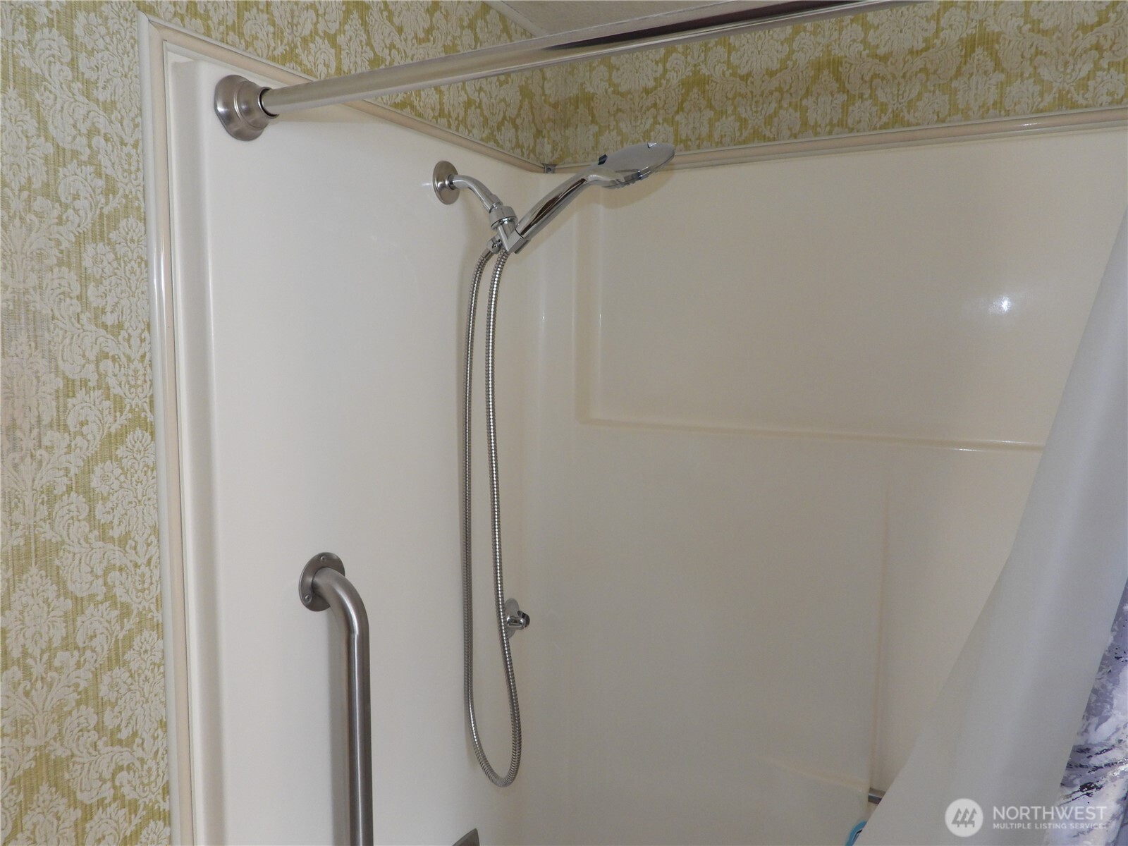1608 N Western Avenue #18, Wenatchee, WA 98801
