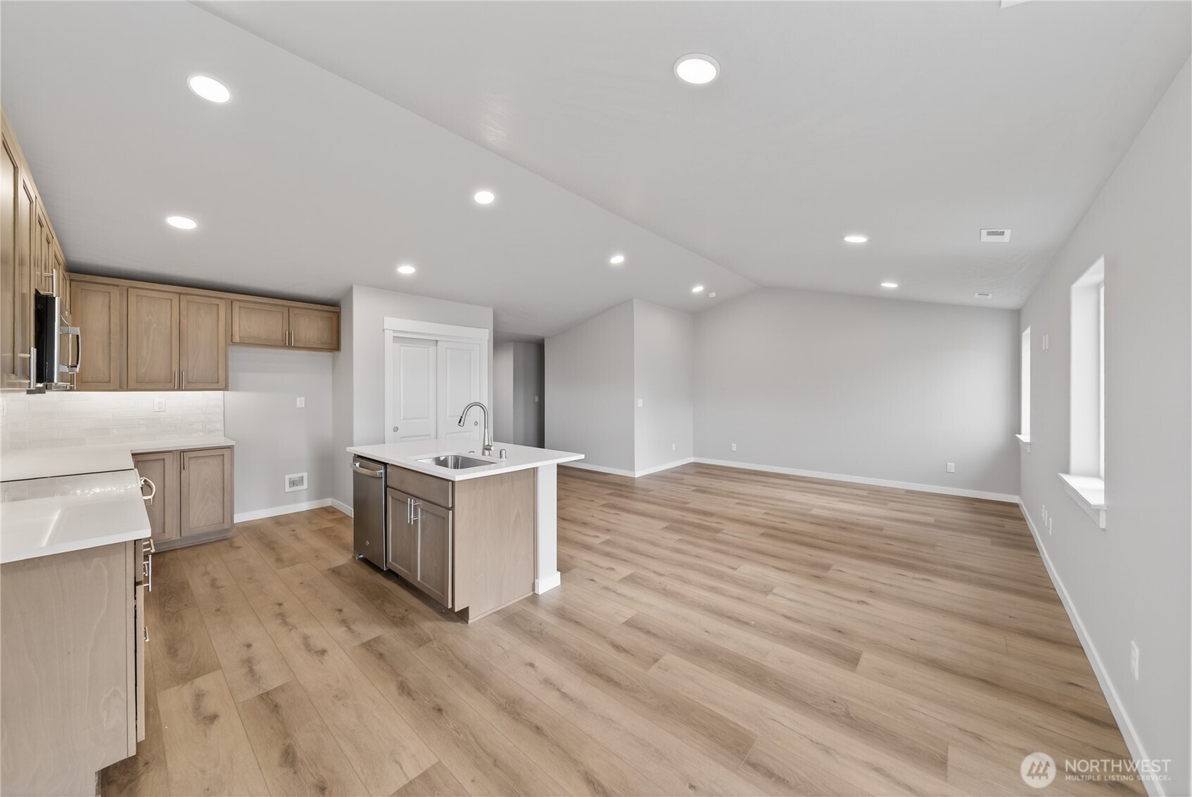 4341 W Sand Hill St. , Moses Lake, WA 98837