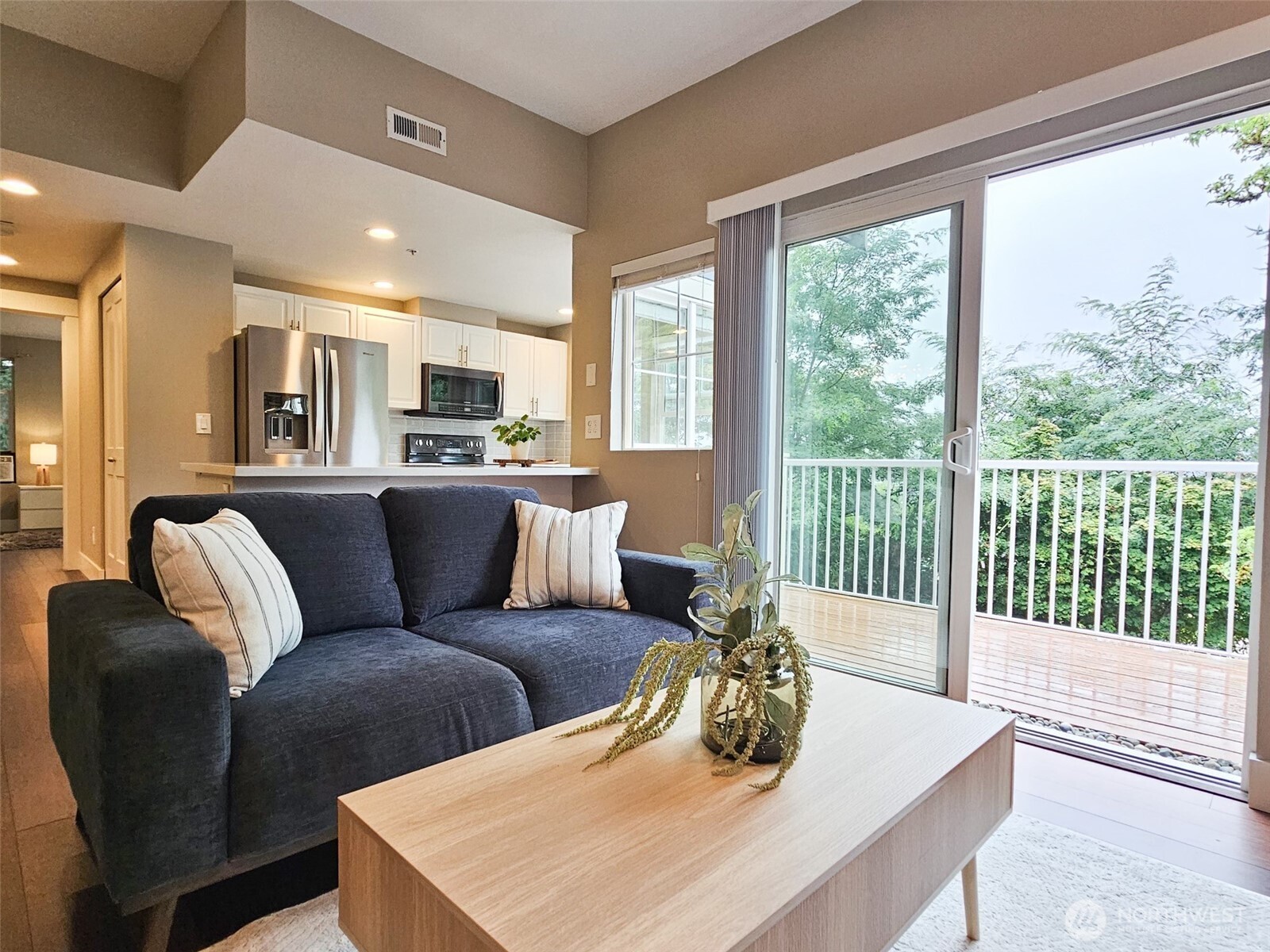 2272 Newport Way NW #1-4, Issaquah, WA 98027