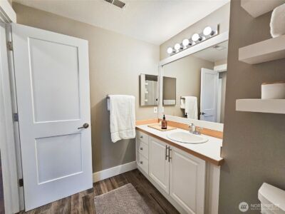 2272 Newport Way NW #1-4, Issaquah, WA 98027 - Photo 24