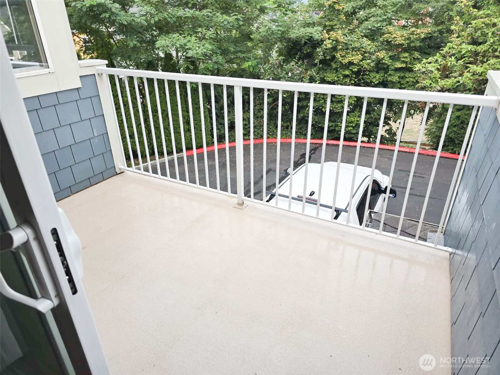 2272 Newport Way NW #1-4, Issaquah, WA 98027