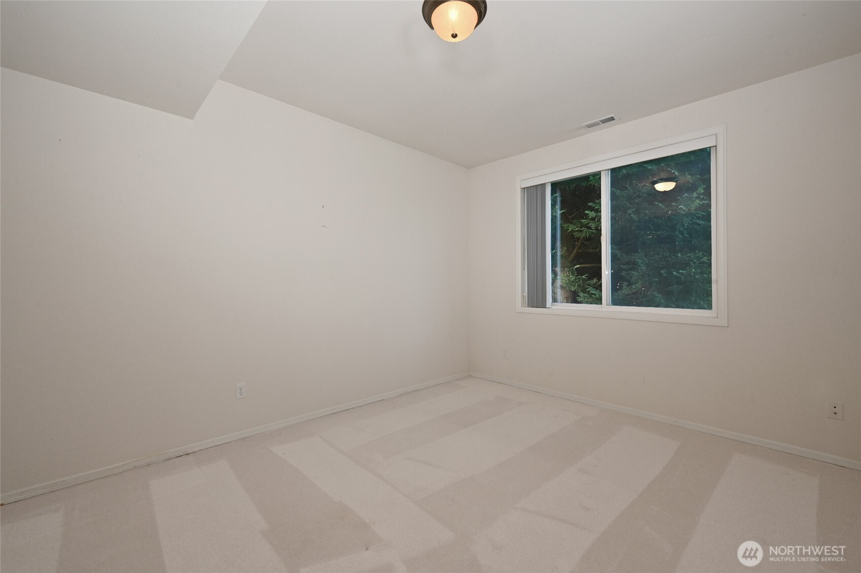 2203 12th Court NW, Auburn, WA 98001