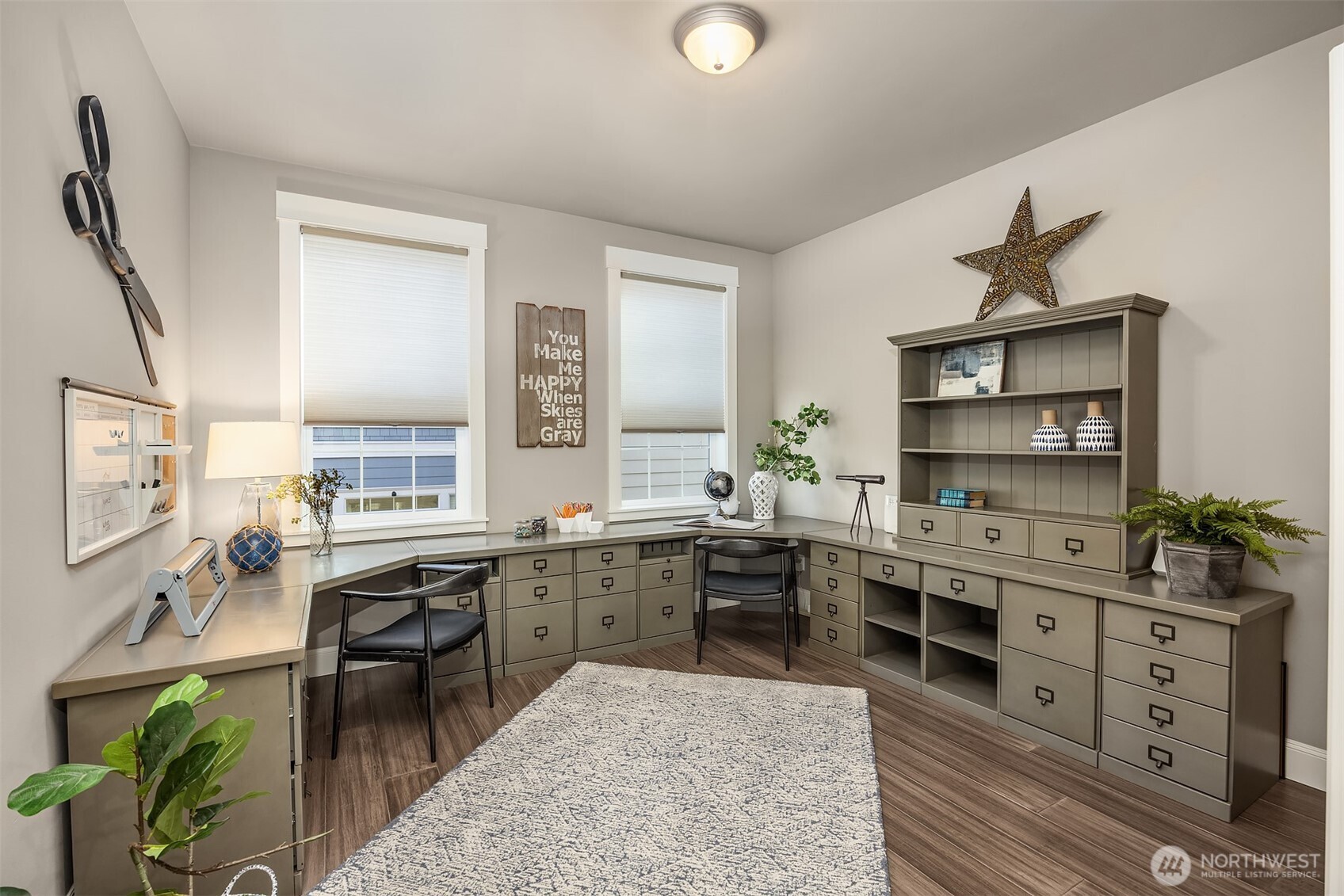 2440 NE Daphne Street , Issaquah, WA 98029