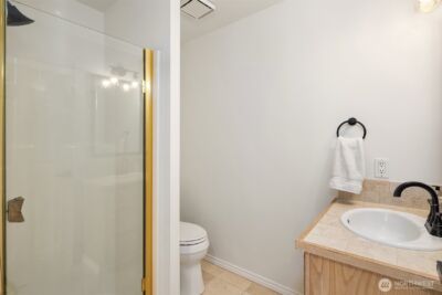 9215 Odin Way , Bothell, WA 98011 - Photo 33