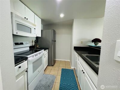 14779 NE 32nd Street #A-304, Bellevue, WA 98007 - Photo 10