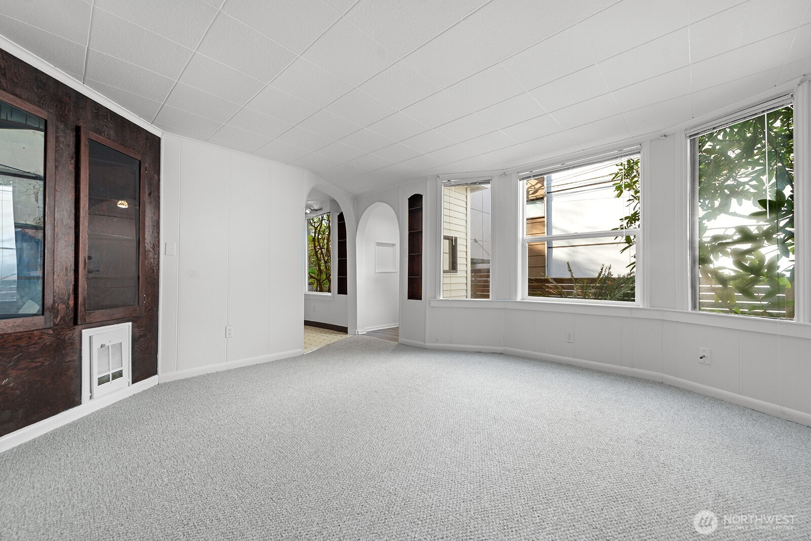 7818 Stroud Avenue N, Seattle, WA 98103