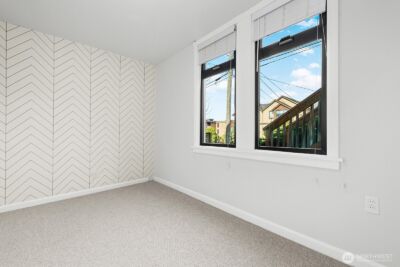 7818 Stroud Avenue N, Seattle, WA 98103 - Photo 21