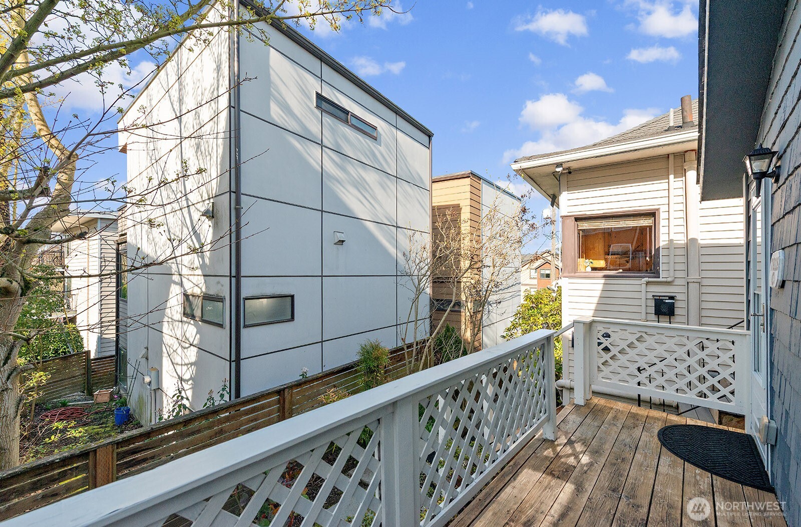 7818 Stroud Avenue N, Seattle, WA 98103