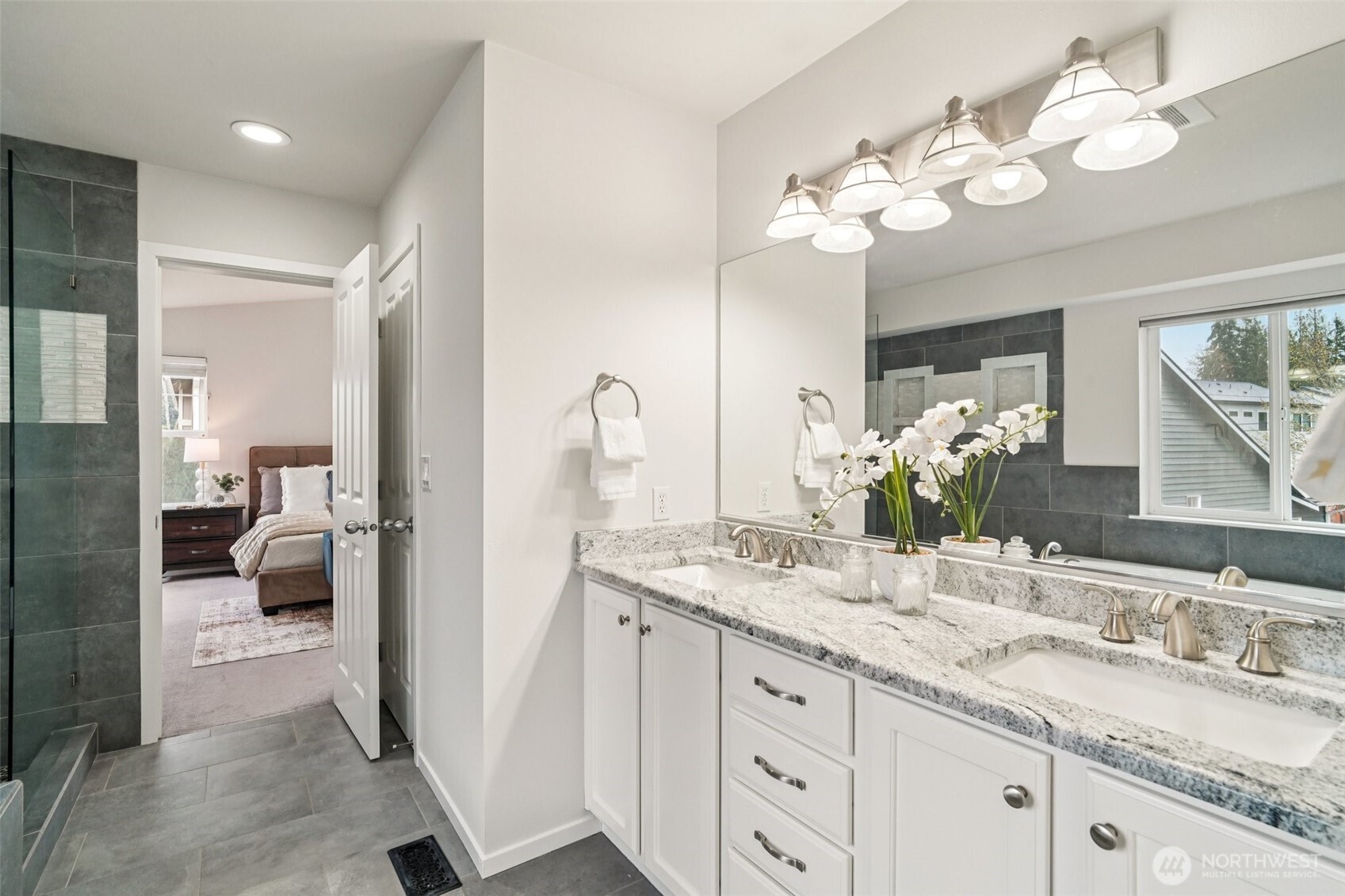 12219 NE 105th Street , Kirkland, WA 98033-8830