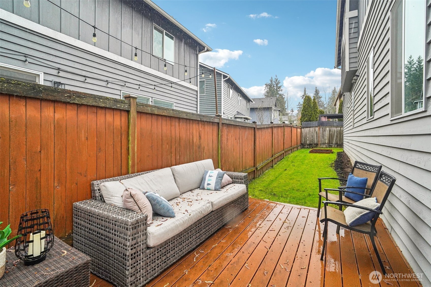 12219 NE 105th Street , Kirkland, WA 98033-8830