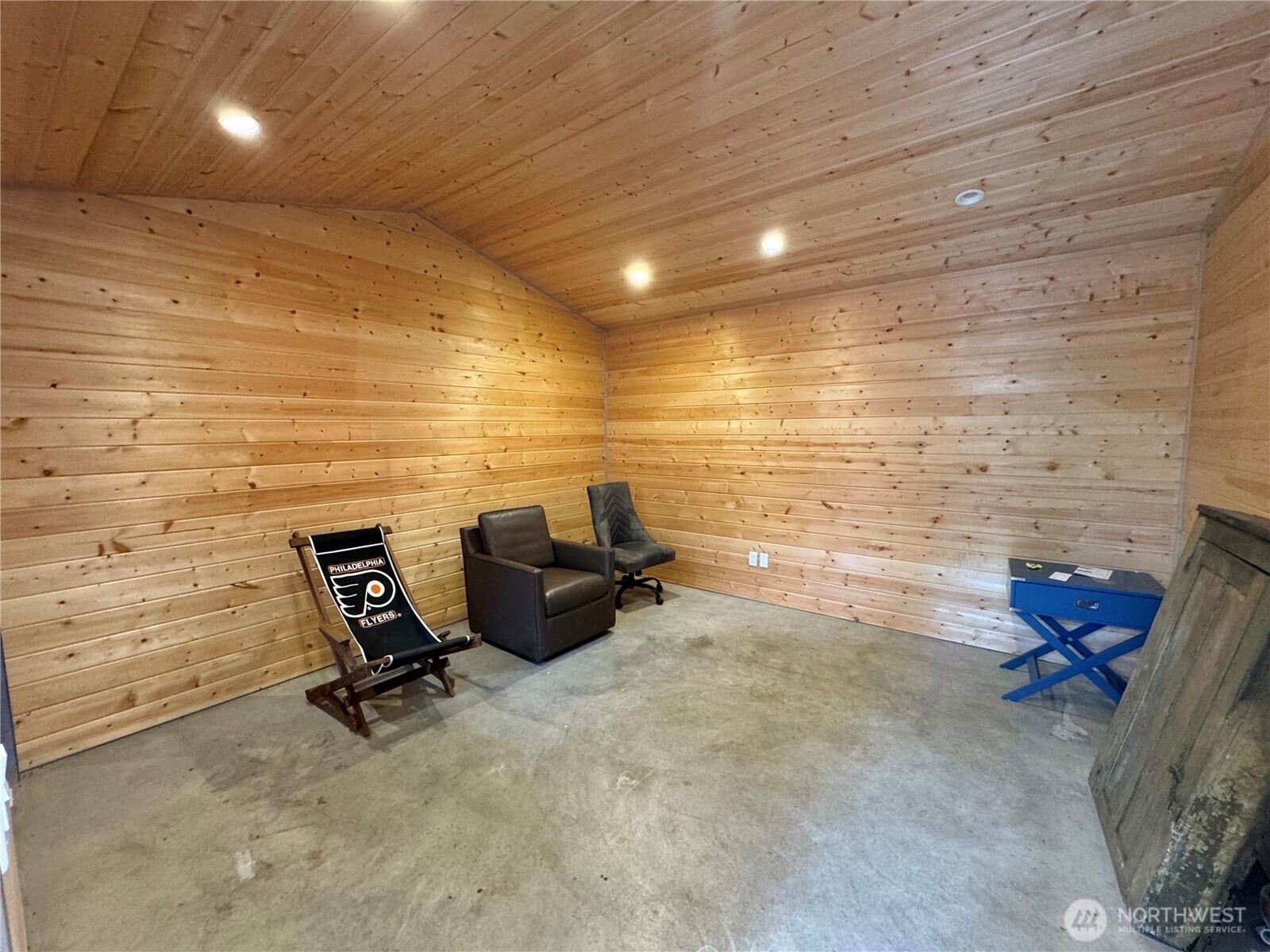 18349 NW Stavis Bay Road , Seabeck, WA 98380