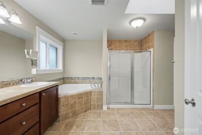 12112 185th Avenue E, Bonney Lake, WA 98391 - Photo 31