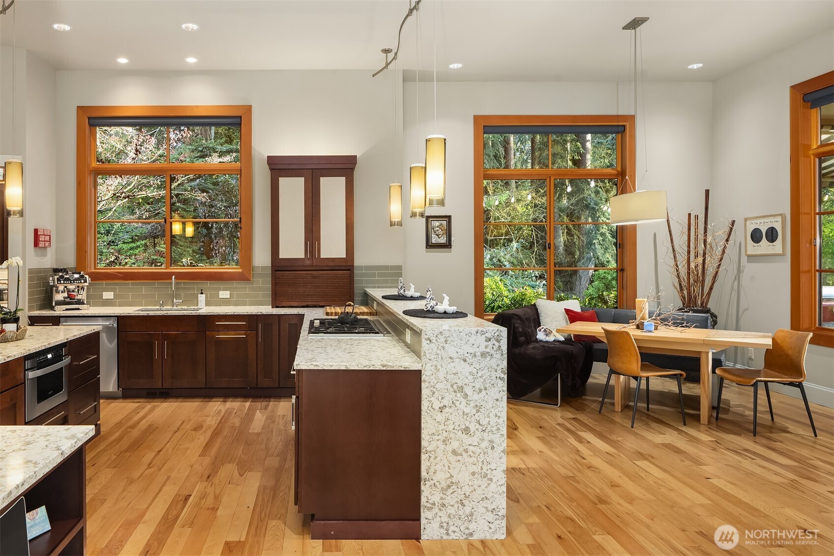11303 S Dogwood Lane , Woodway, WA 98020