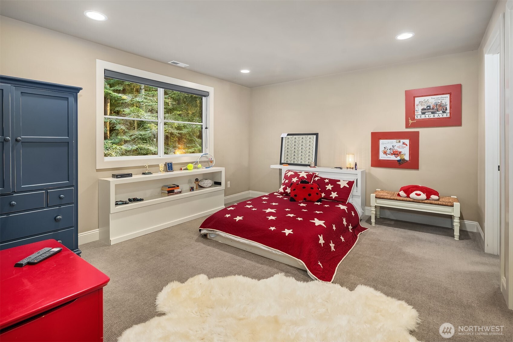 11303 S Dogwood Lane , Woodway, WA 98020