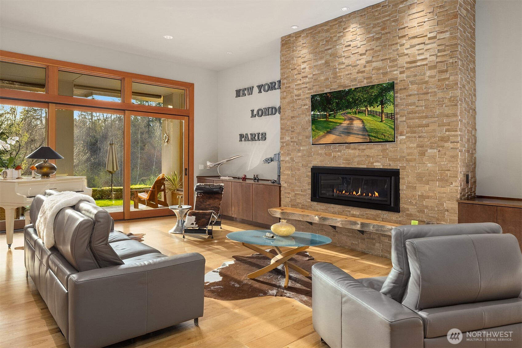 11303 S Dogwood Lane , Woodway, WA 98020
