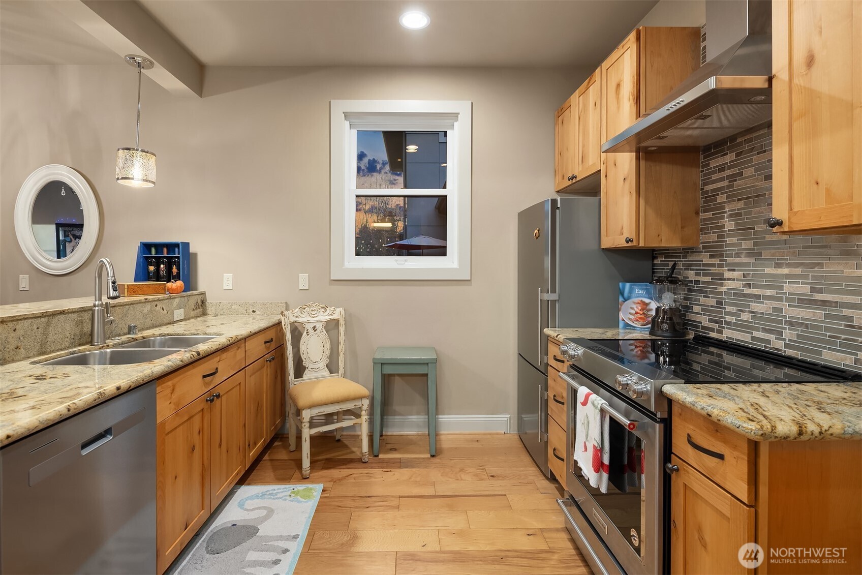 11303 S Dogwood Lane , Woodway, WA 98020