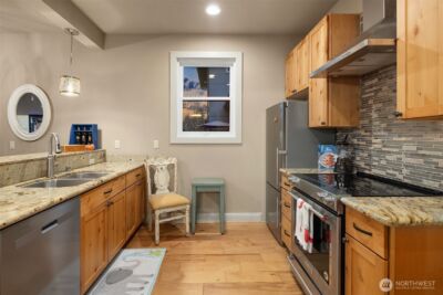 11303 S Dogwood Lane , Woodway, WA 98020 - Photo 32