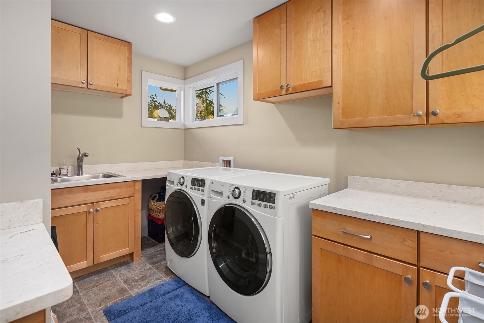 11303 S Dogwood Lane , Woodway, WA 98020