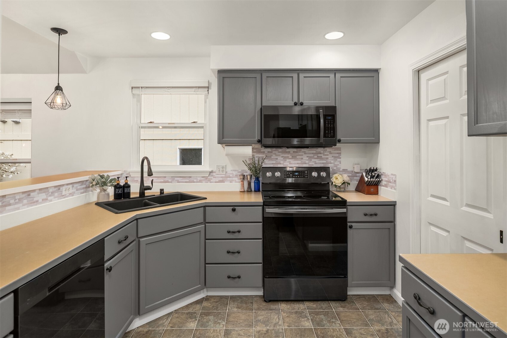 1830 80th Drive NE #27, Lake Stevens, WA 98258