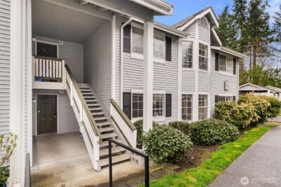 23325 Cedar Way #G105, Mountlake Terrace, WA 98043