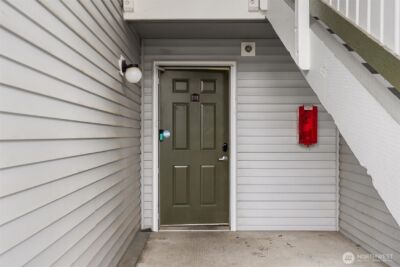 23325 Cedar Way #G105, Mountlake Terrace, WA 98043 - Photo 2