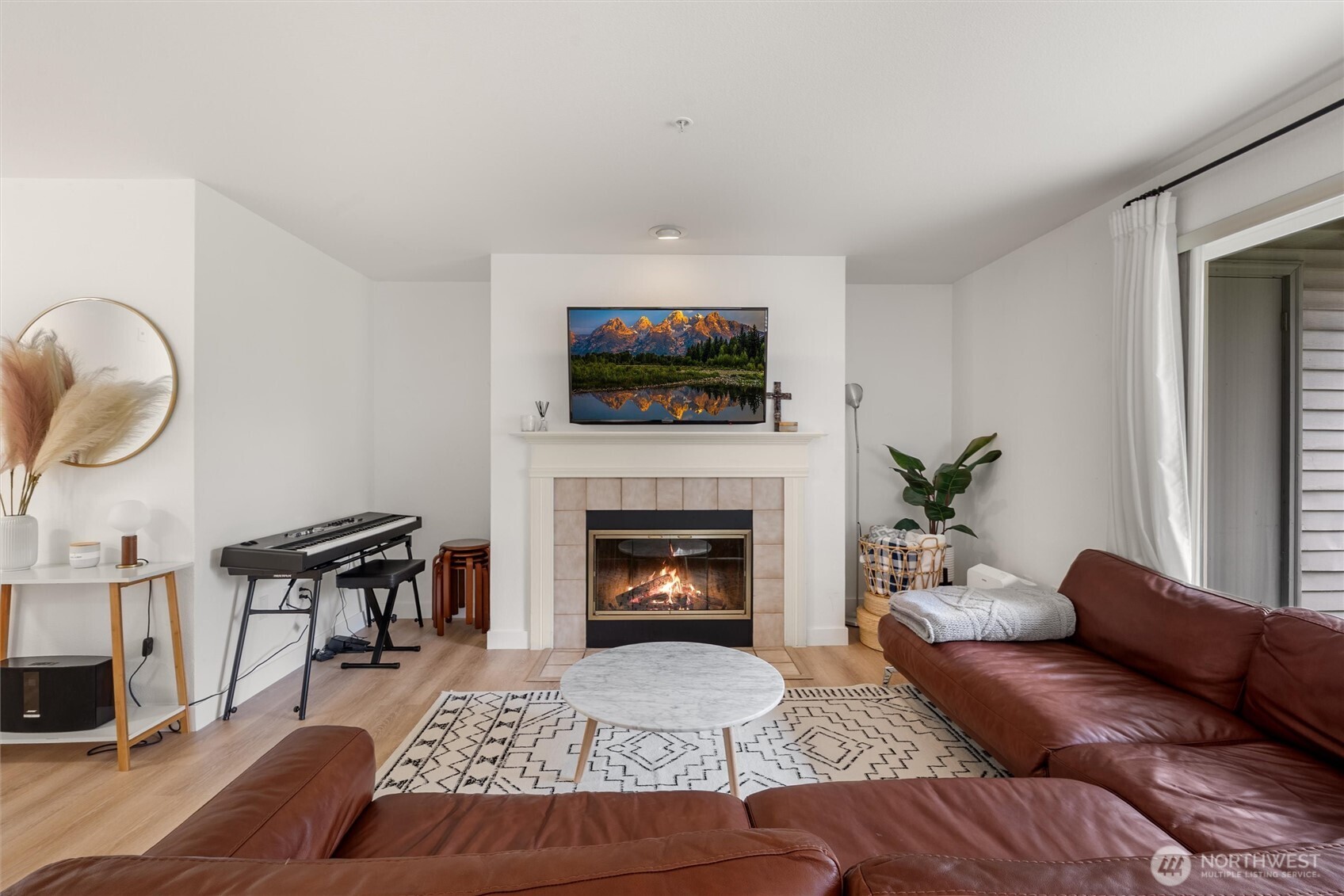 23325 Cedar Way #G105, Mountlake Terrace, WA 98043