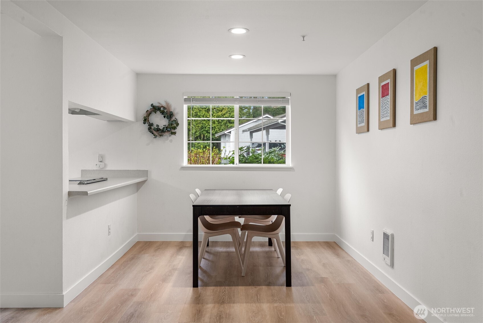 23325 Cedar Way #G105, Mountlake Terrace, WA 98043