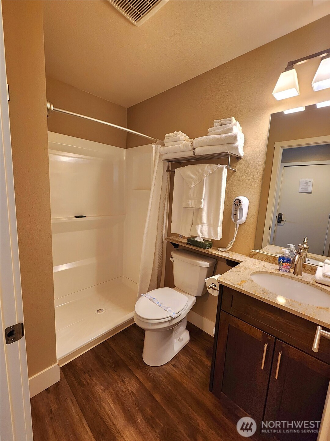 1 Beach 570-G , Manson, WA 98831