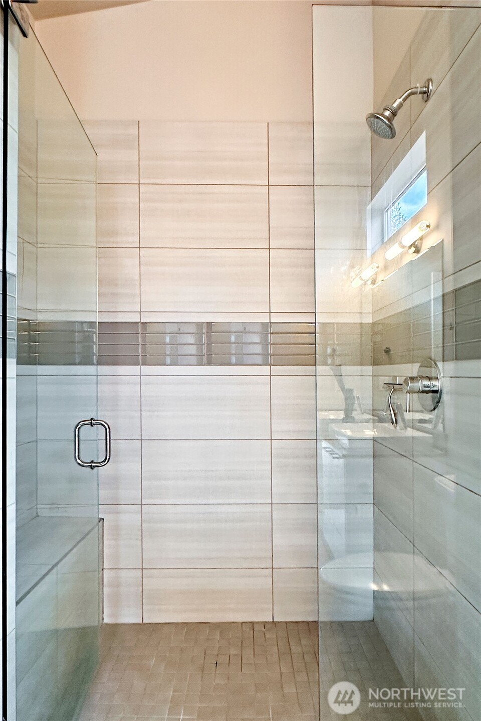 1471 14th Place NE, Issaquah, WA 98029