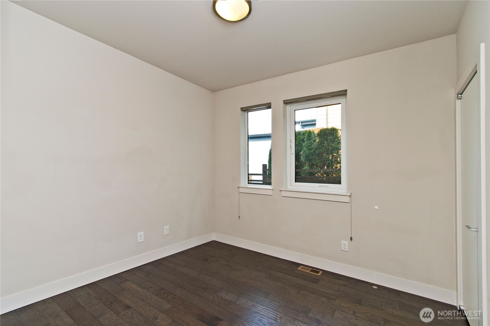 1471 14th Place NE, Issaquah, WA 98029