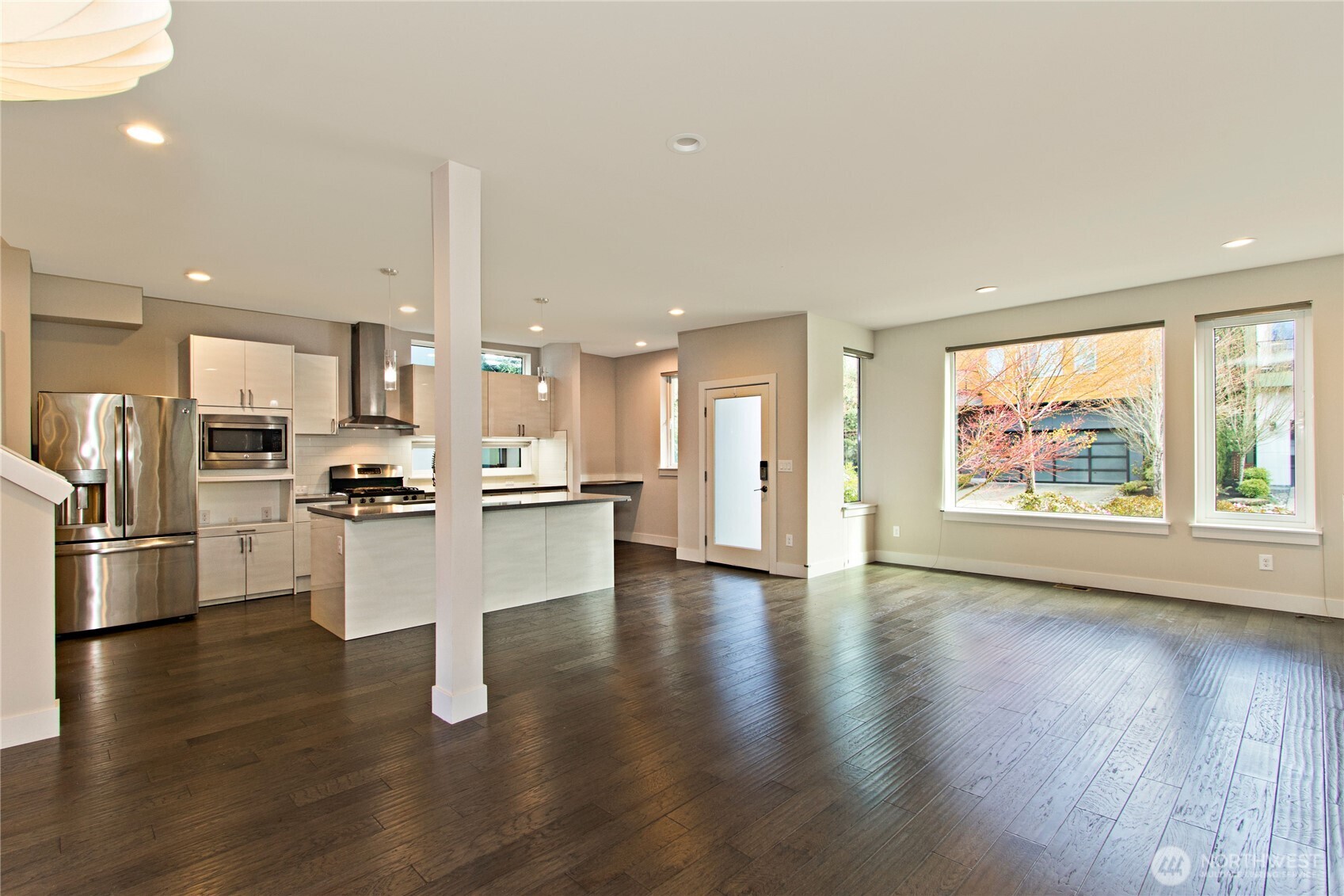 1471 14th Place NE, Issaquah, WA 98029