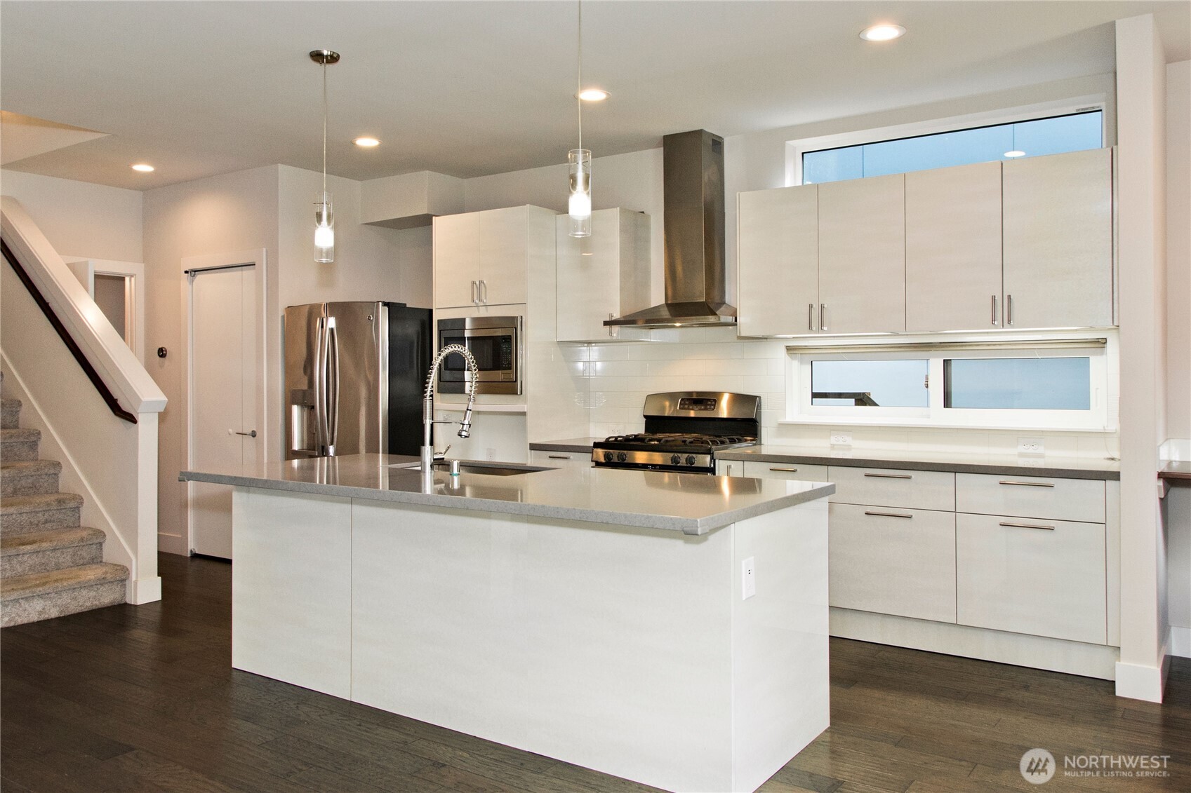 1471 14th Place NE, Issaquah, WA 98029