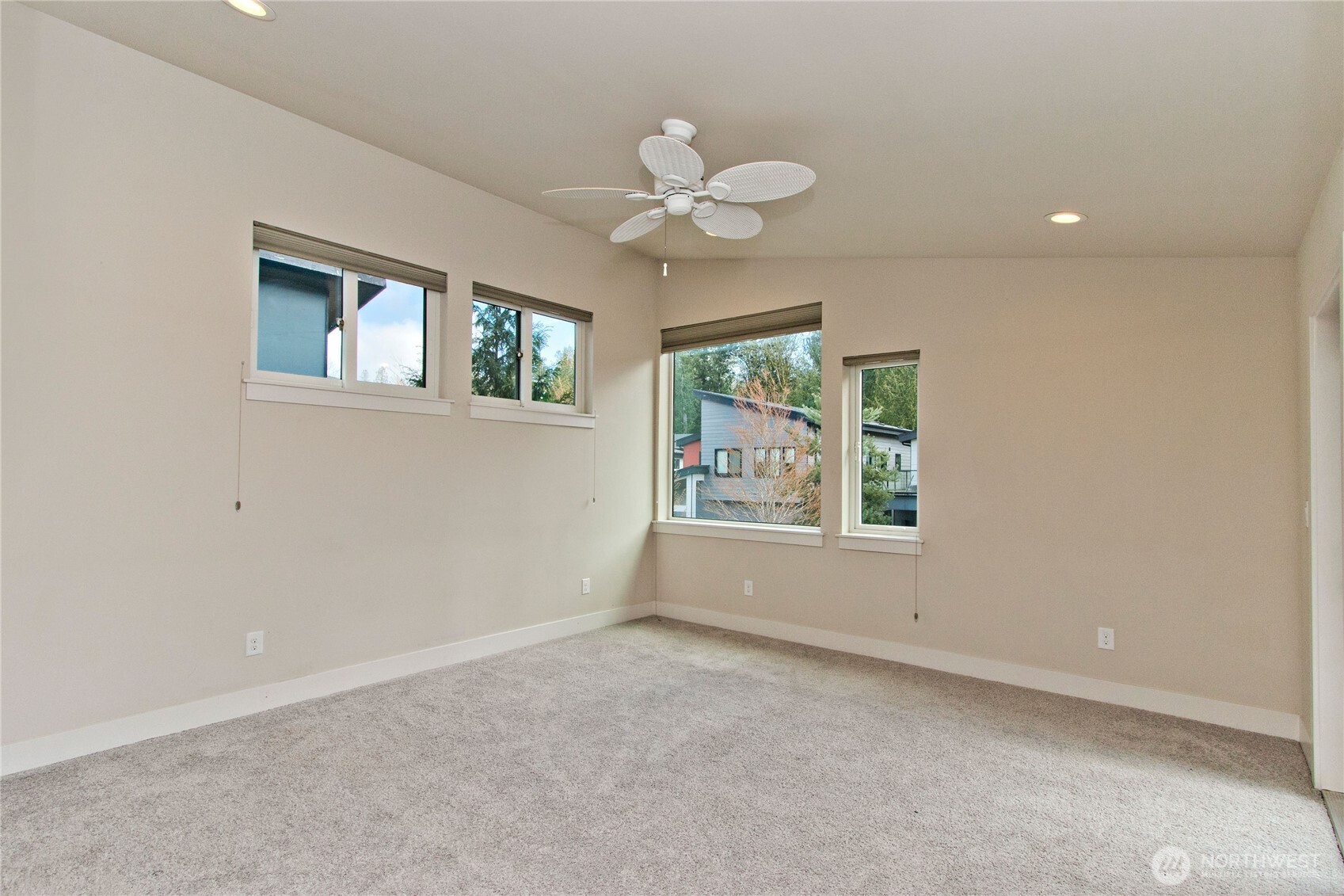 1471 14th Place NE, Issaquah, WA 98029