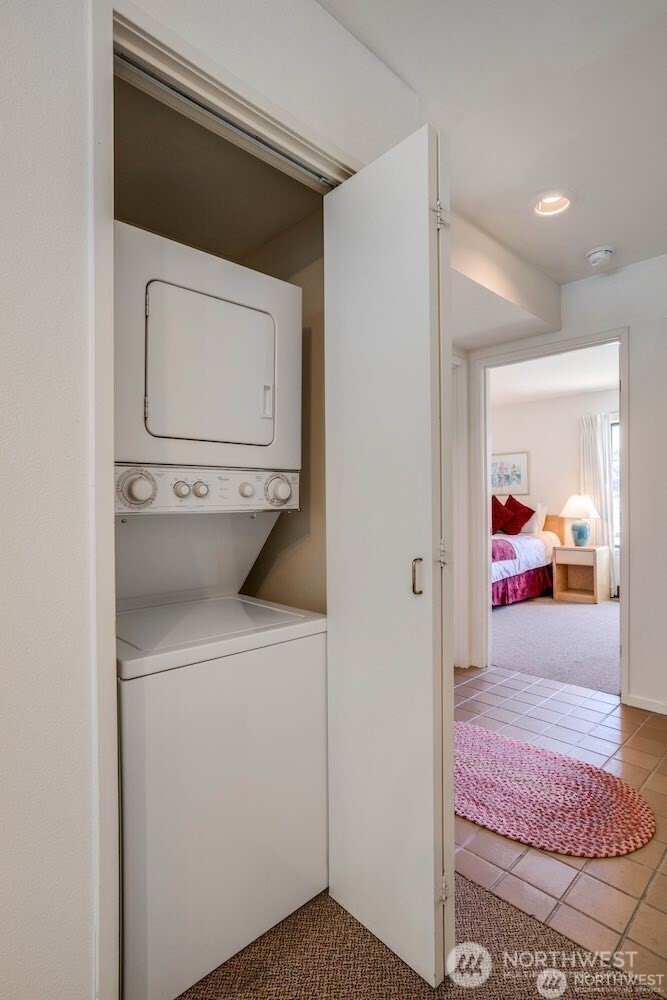 1 Tennis 655-I2 , Manson, WA 98831