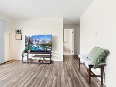 19411 56th Avenue W #220, Lynnwood, WA 98036 - Photo 5
