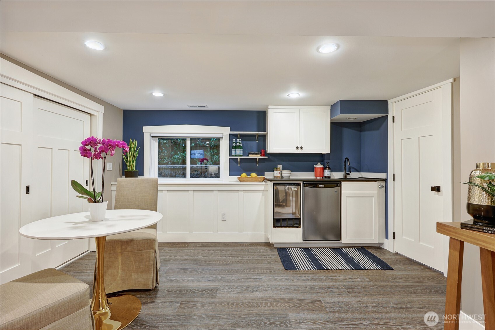 1910 N 38th Street , Seattle, WA 98103