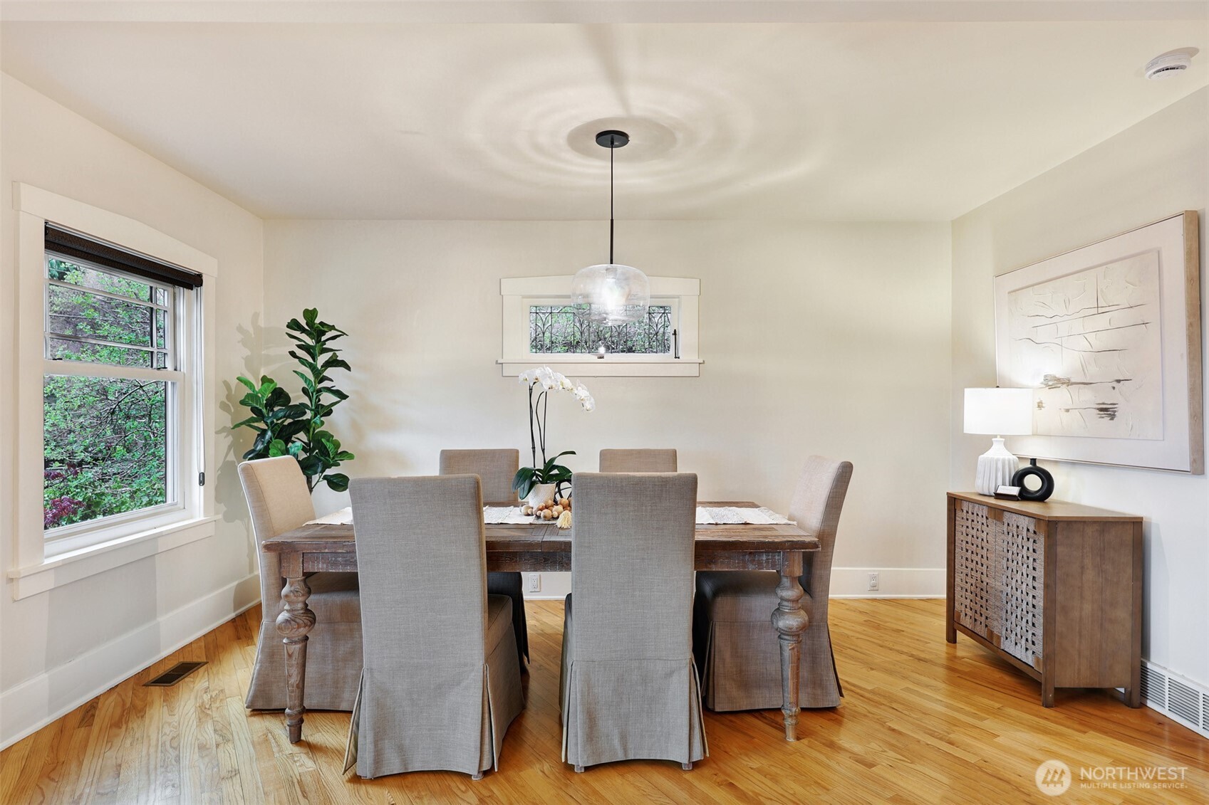 1910 N 38th Street , Seattle, WA 98103