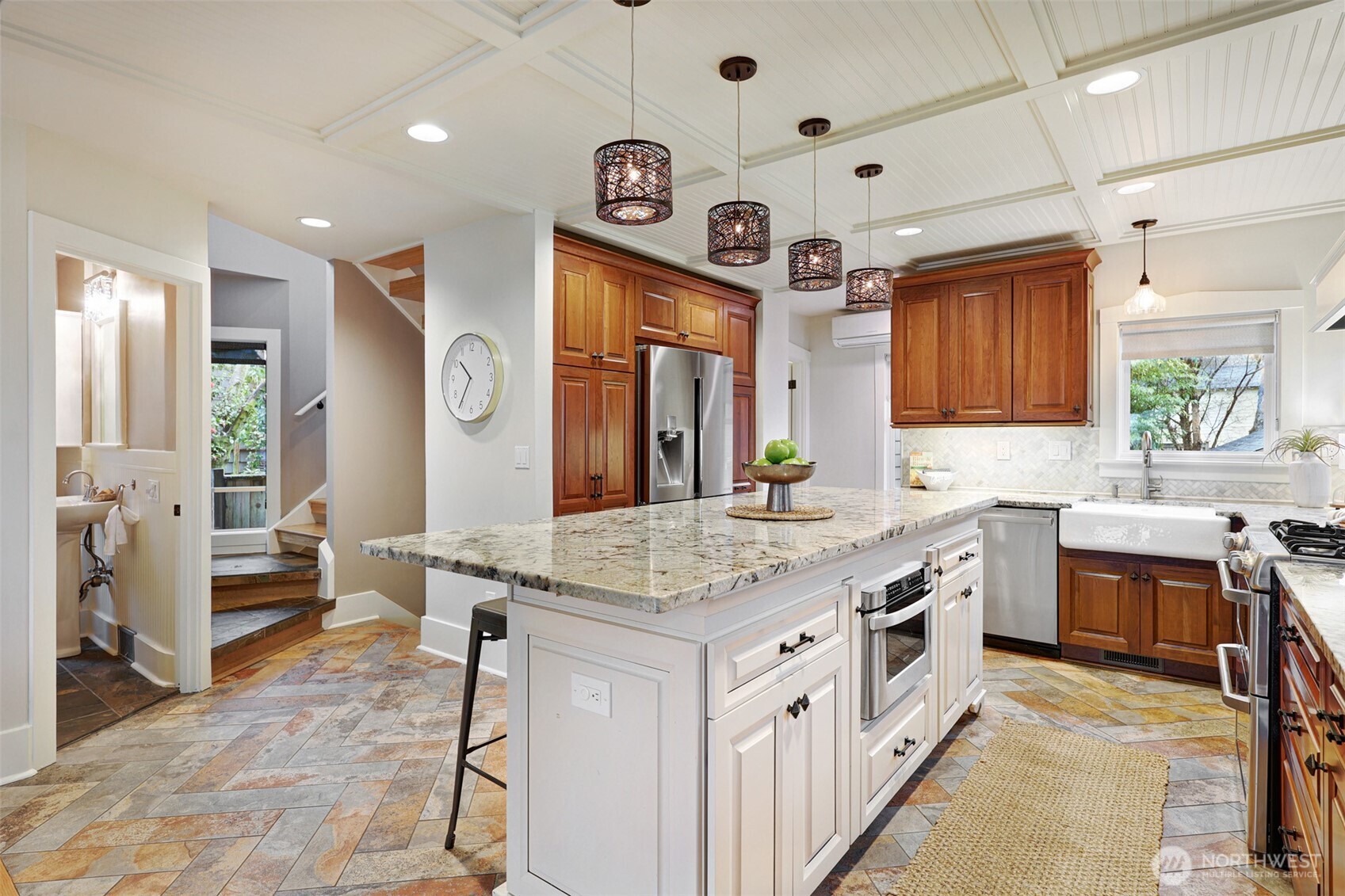 1910 N 38th Street , Seattle, WA 98103