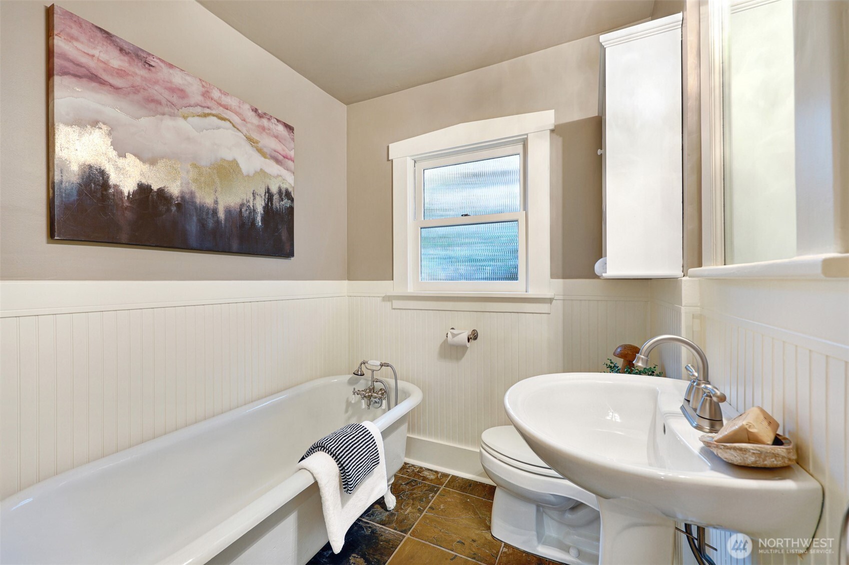 1910 N 38th Street , Seattle, WA 98103